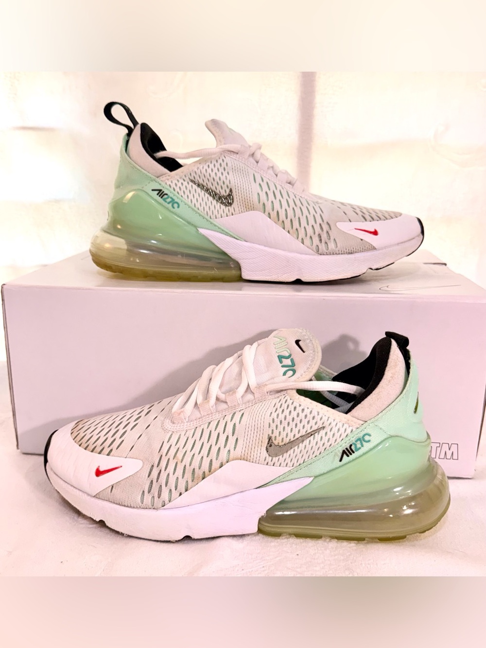 Nike Air Max 270 White with Mint Green Accents S0034